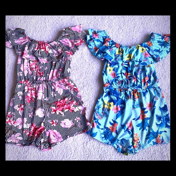Set- 2 Ruffle top rompers - Picture 1 of 8